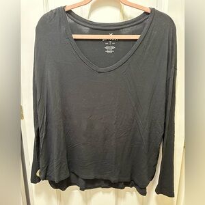 American Eagle Soft and Sexy Women's Black V-Neck Top
